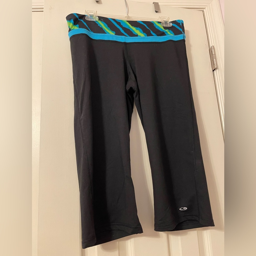 Womens Champion capri yoga pants-size large